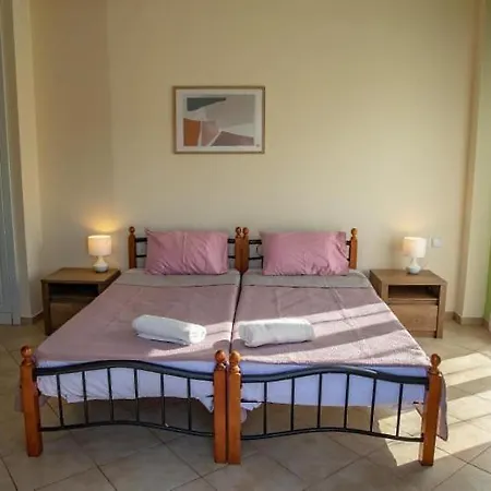 Near Olympia Lägenhetshotell Katakolo