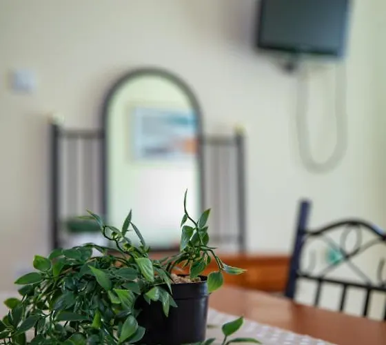 Near Olympia Ξενοδοχείο με διαμερίσματα 3*